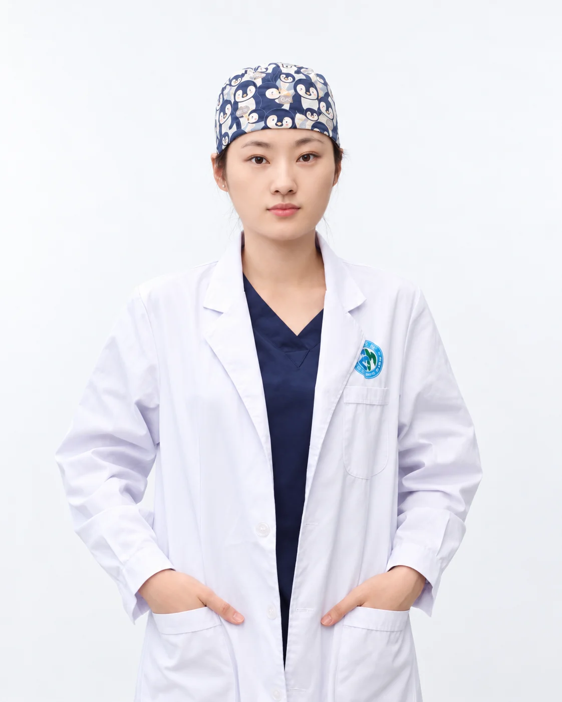 殷小清执业医师形象照
